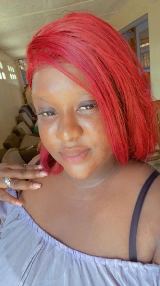 Amy, 25