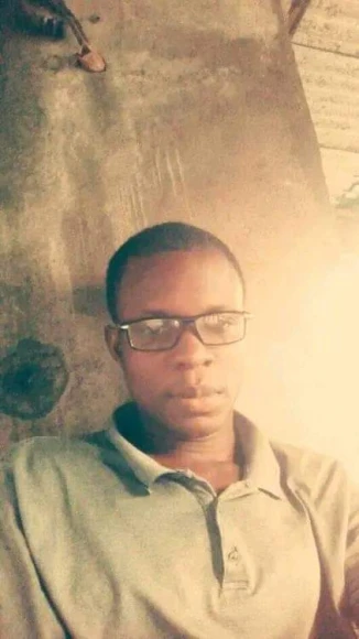 Marcel, 33