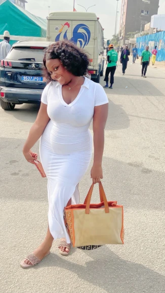 Marie, 21
