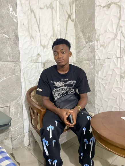 Moustapha, 24