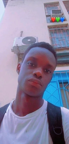 N'dolijean, 25