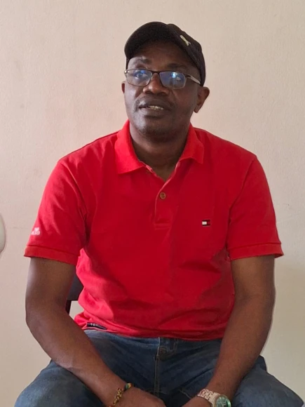 Ralph, 52