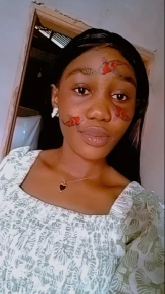 Sylvie, 23