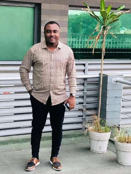 Wilfried, 32